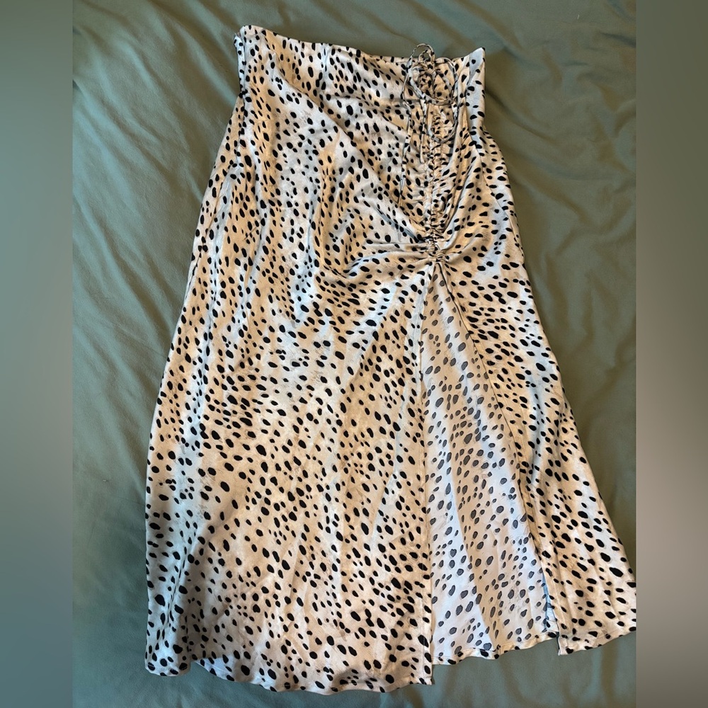 Spotted Leopard Print Midi Skirt